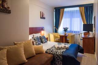 Отель Abidar Hotel Spa & Wellness Цехоцинек Двухместный номер «Премиум» с 1 кроватью и диваном-1